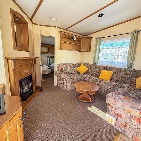 6 Berth Caravan By The Beach In Hunstanton In Norfolk, Pets Welcome Ref 13009L Exterior foto